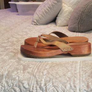 Etre Wood Sandal 9M
